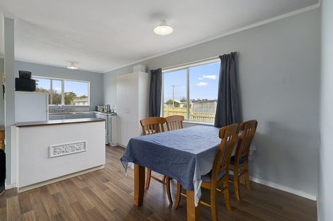 Photo of property in 11 Huntly Street, Foxton, 4814