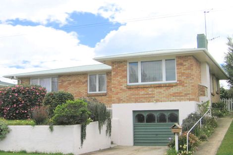 Photo of property in 50 Kingswood Road, Brookfield, Tauranga, 3110