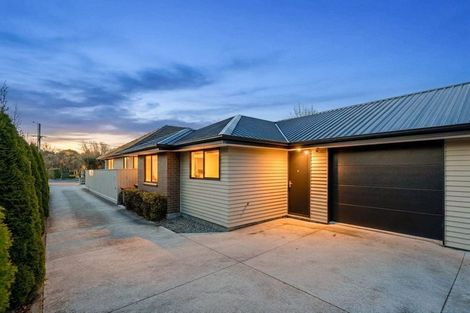 Photo of property in 1/137 Maidstone Road, Ilam, Christchurch, 8041