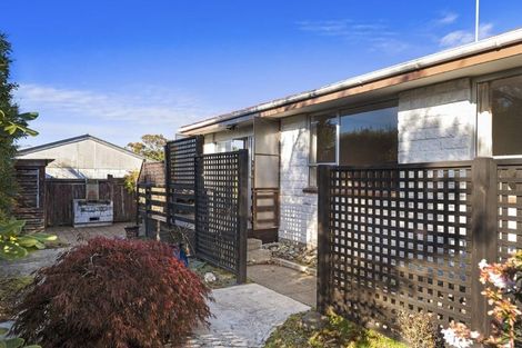 Photo of property in 92b Royal Park Drive, Parklands, Christchurch, 8083