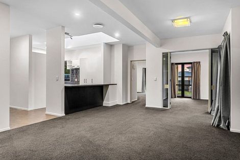 Photo of property in 3 Monterey Place, Parklands, Christchurch, 8083