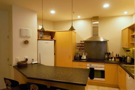 Photo of property in Stadium Garden Flats, 401/107 Thorndon Quay, Pipitea, Wellington, 6011