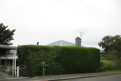 Photo of property in 2 Cossens Street, Balclutha, 9230