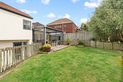 Photo of property in 1/8 Kells Place, Botany Downs, Auckland, 2010