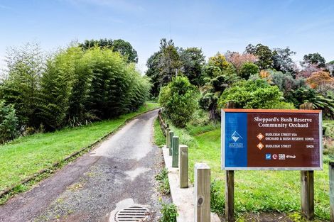 Photo of property in 9 Brois Street, Frankleigh Park, New Plymouth, 4310