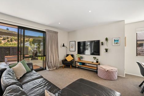 Photo of property in 12 Warbler Lane, Albert Town, Wanaka, 9305