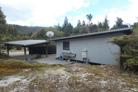 Photo of property in 753 Franz Josef Highway, Whataroa, 7886
