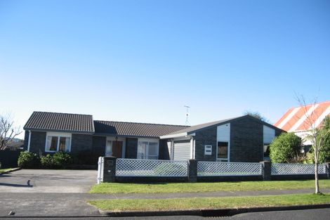 Photo of property in 28 Muirfield Street, Wattle Downs, Auckland, 2103