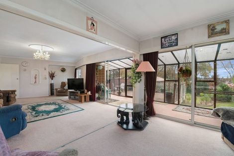 Photo of property in 11 Hillcrest Avenue, Hillcrest, Auckland, 0627