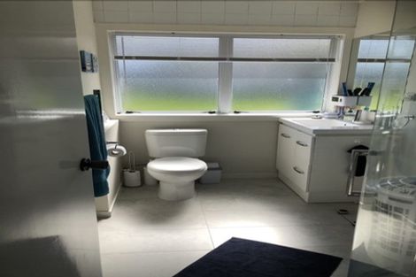 Photo of property in 61 Luton Avenue, Sunnyhills, Auckland, 2010