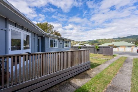 Photo of property in 47 Arawhata Road, Paraparaumu, 5032