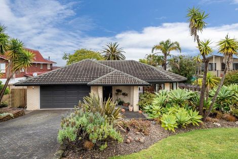 Photo of property in 276 Glenvar Road, Torbay, Auckland, 0630