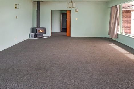 Photo of property in 23 Evans Road, Glen Eden, Auckland, 0602