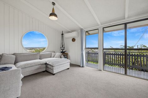 Photo of property in 6 Crownhill Street, Spotswood, New Plymouth, 4310