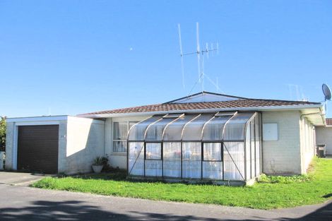 Photo of property in 7 Winiata Place, Otaki, 5512