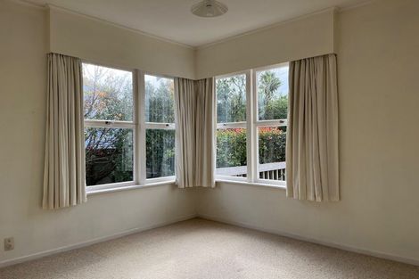 Photo of property in 6 Raines Avenue, Forrest Hill, Auckland, 0620