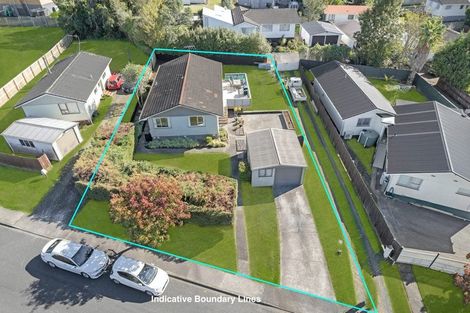 Photo of property in 47 Claverdon Drive, Massey, Auckland, 0614