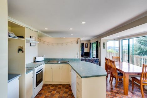 Photo of property in 170 Matahorua Road, Tutira, Napier, 4181