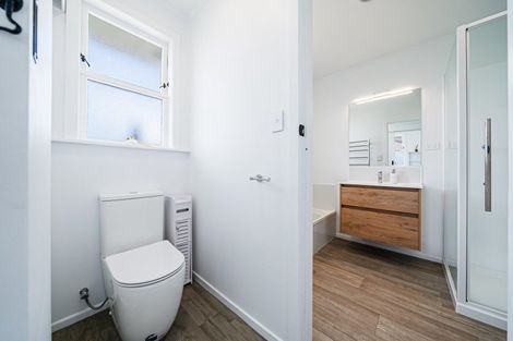 Photo of property in 65 Cloten Road, Stratford, 4332