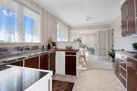 Photo of property in 10 Beaufort Avenue, Brookfield, Tauranga, 3110