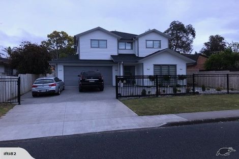 Photo of property in 30 Salamanca Road, Sunnynook, Auckland, 0620