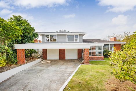 Photo of property in 10 Westhaven Grove, Takaro, Palmerston North, 4412