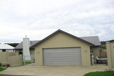 Photo of property in 44 Holyport Close, Fairfield, Dunedin, 9018