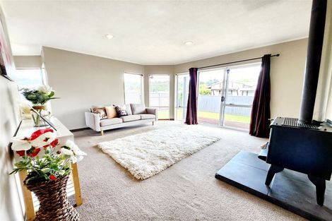 Photo of property in 26 Glen Road, Stokes Valley, Lower Hutt, 5019