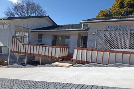 Photo of property in 29 Ayton Drive, Totara Vale, Auckland, 0629