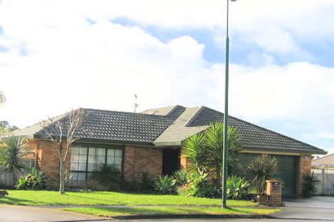 Photo of property in 20 Brompton Place, Burswood, Auckland, 2013