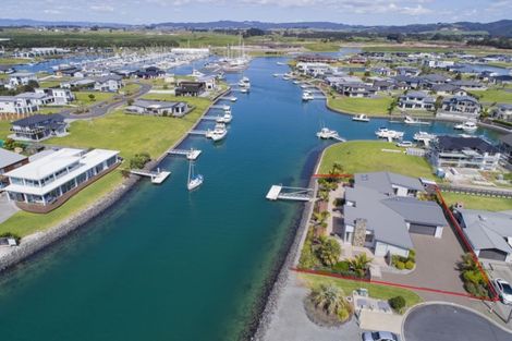 Photo of property in 45 One Tree Point Road, One Tree Point, 0118