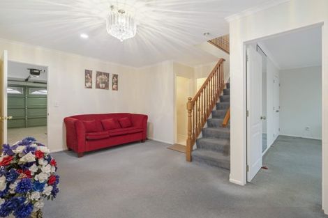 Photo of property in 12 Pistachio Place, Goodwood Heights, Auckland, 2105