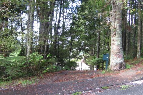 Photo of property in 14 Minnehaha Avenue, Titirangi, Auckland, 0604