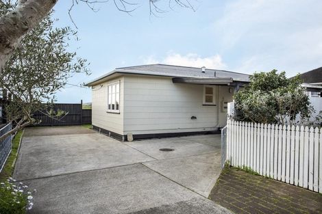 Photo of property in 11d Springs Road, Parakai, 0830