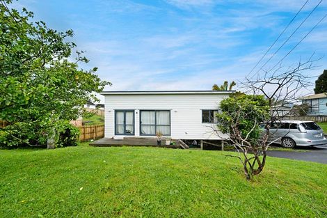 Photo of property in 19 Lynwood Road, New Lynn, Auckland, 0600