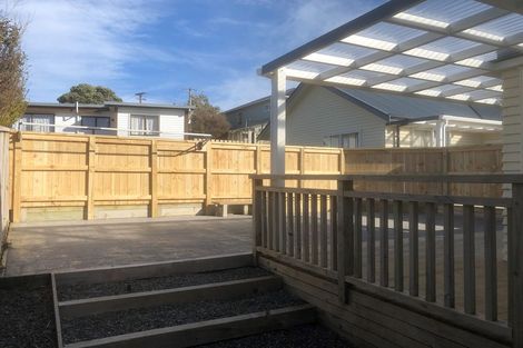 Photo of property in 54 Horokiwi Road West, Newlands, Wellington, 6037