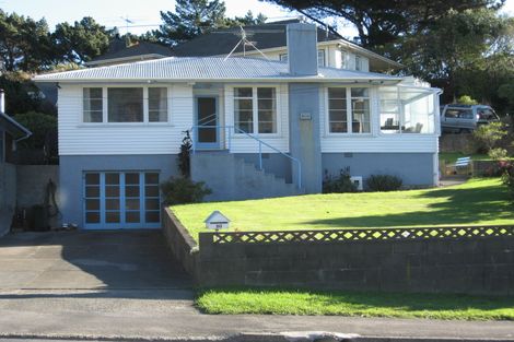 Photo of property in 20 Black Rock Road, Newlands, Wellington, 6037