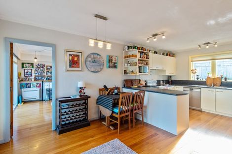 Photo of property in 39 Eatwell Avenue, Paraparaumu Beach, Paraparaumu, 5032