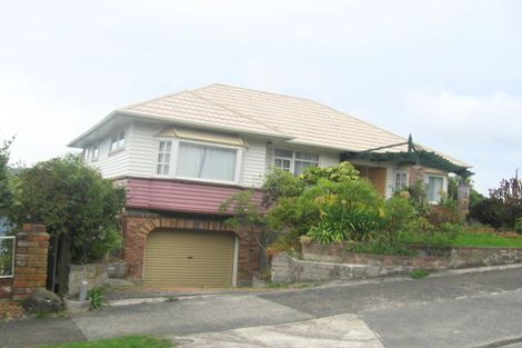 Photo of property in 2 Magnolia Grove, Maungaraki, Lower Hutt, 5010