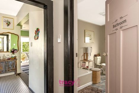 Photo of property in 290 Aberdeen Road, Gisborne, 4010