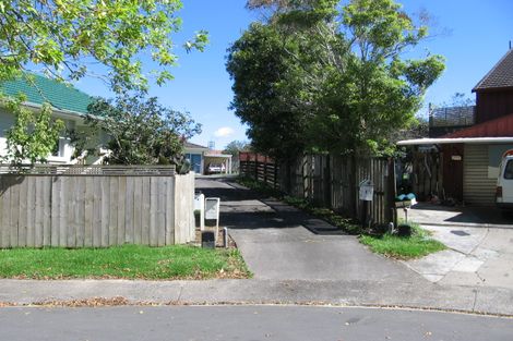 Photo of property in 13 Woodman Place, West Harbour, Auckland, 0618