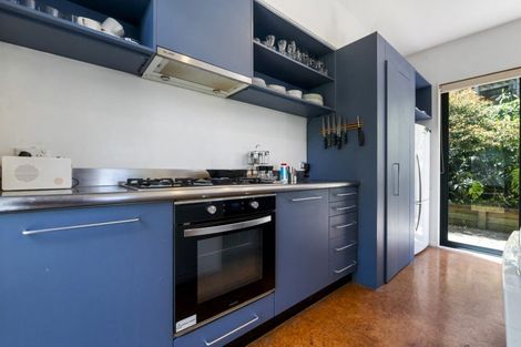 Photo of property in 2/701 Great North Road, Grey Lynn, Auckland, 1021