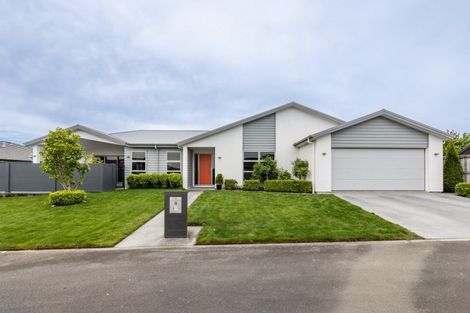 Photo of property in 11 Percy Berry Place, Havelock North, 4130