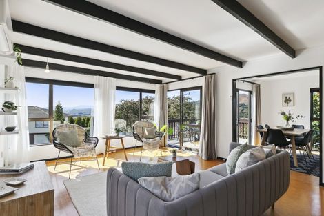 Photo of property in 7 Saint Aidans Way, Tawa, Wellington, 5028