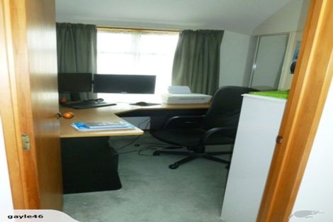 Photo of property in 15 Brockworth Place, Riccarton, Christchurch, 8011