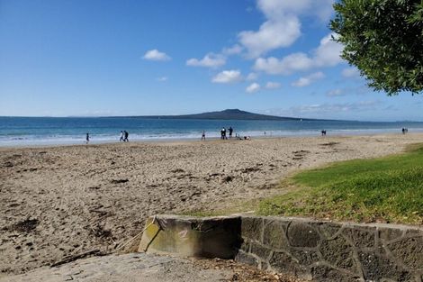 Photo of property in 2/2 Ewen Street, Takapuna, Auckland, 0622