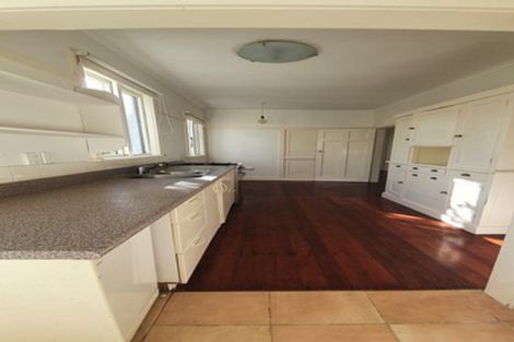 Photo of property in 1/56 Beresford Street, Bayswater, Auckland, 0622