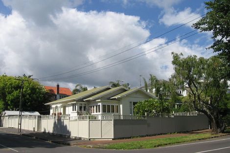 Photo of property in 88 Sarsfield Street, Herne Bay, Auckland, 1011