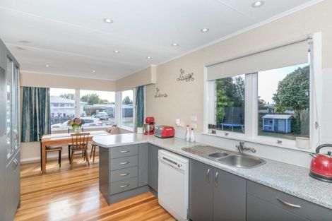 Photo of property in 2 Katherine Place, Melville, Hamilton, 3206