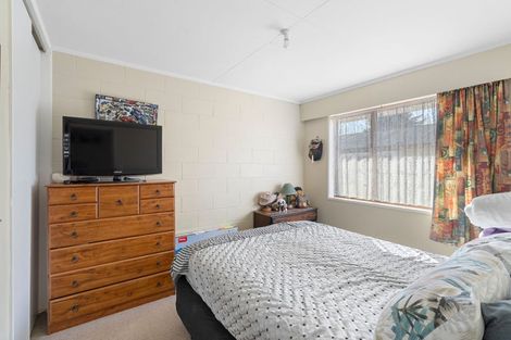 Photo of property in 1/4 Mckenzie Street, Levin, 5510